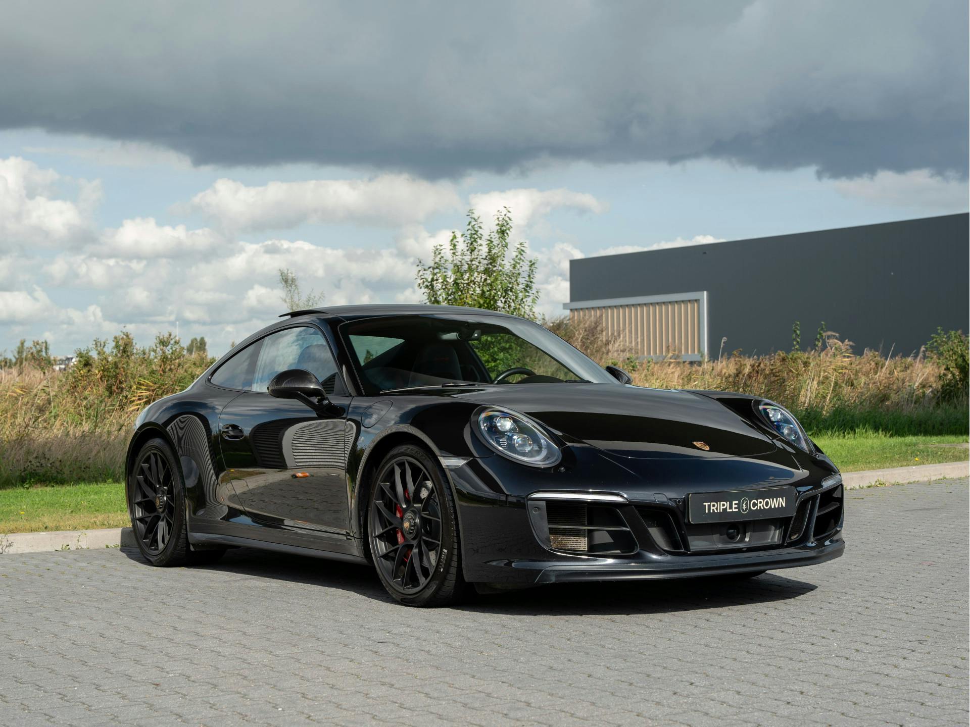 Porsche 911 3.0 Carrera 4 GTS | Burmester